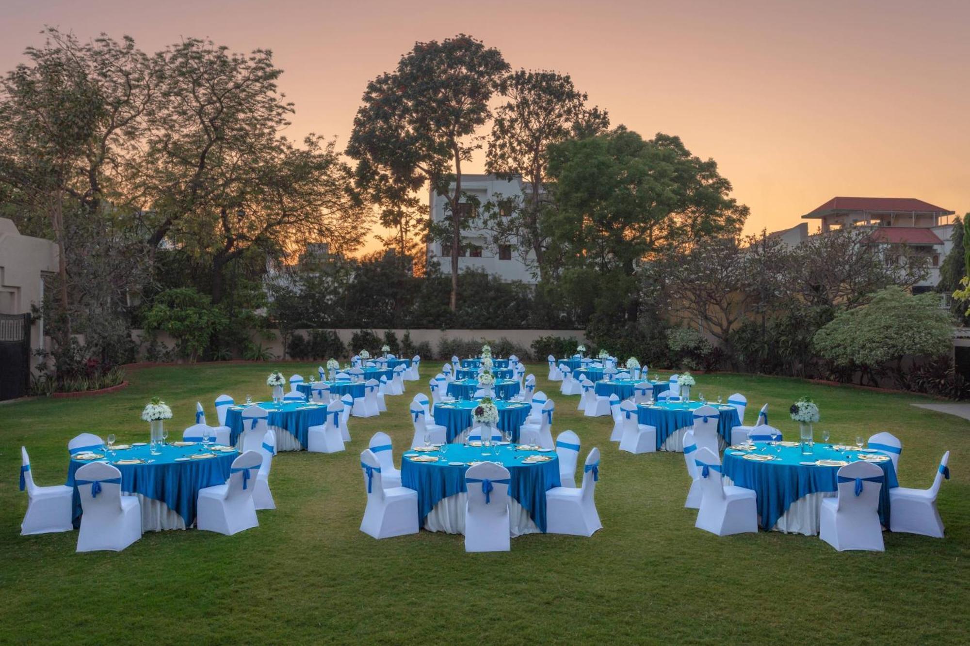 Surat Marriott Hotel Dış mekan fotoğraf