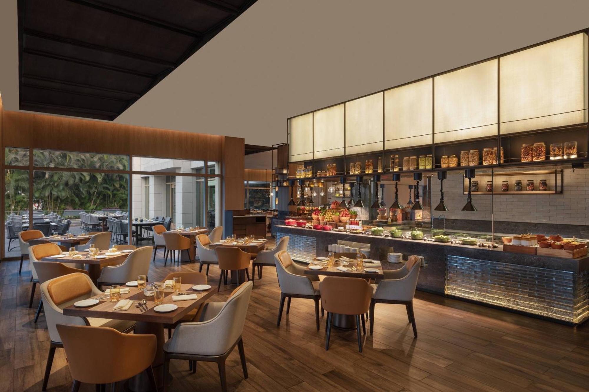 Surat Marriott Hotel Dış mekan fotoğraf