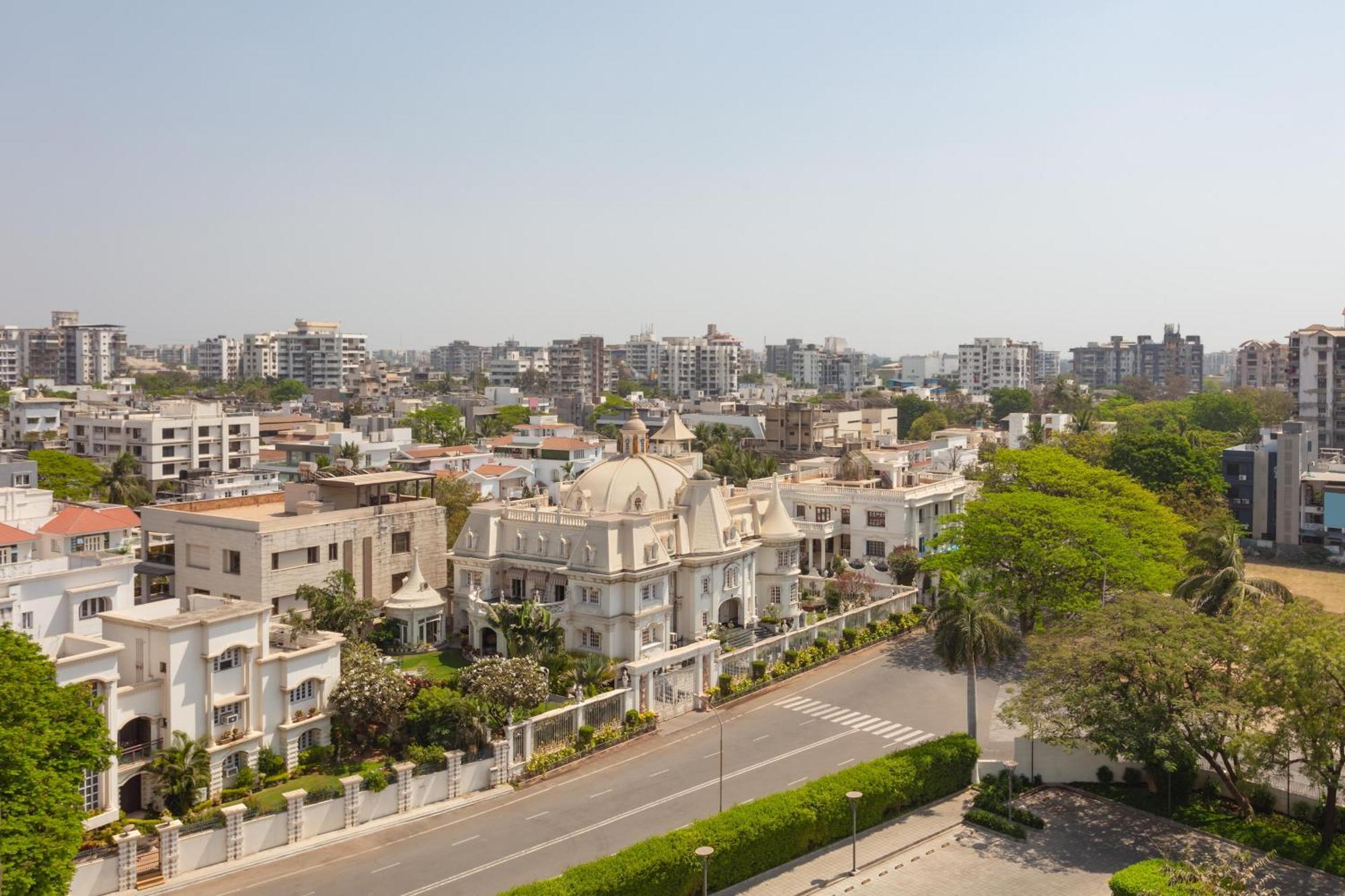 Surat Marriott Hotel Dış mekan fotoğraf