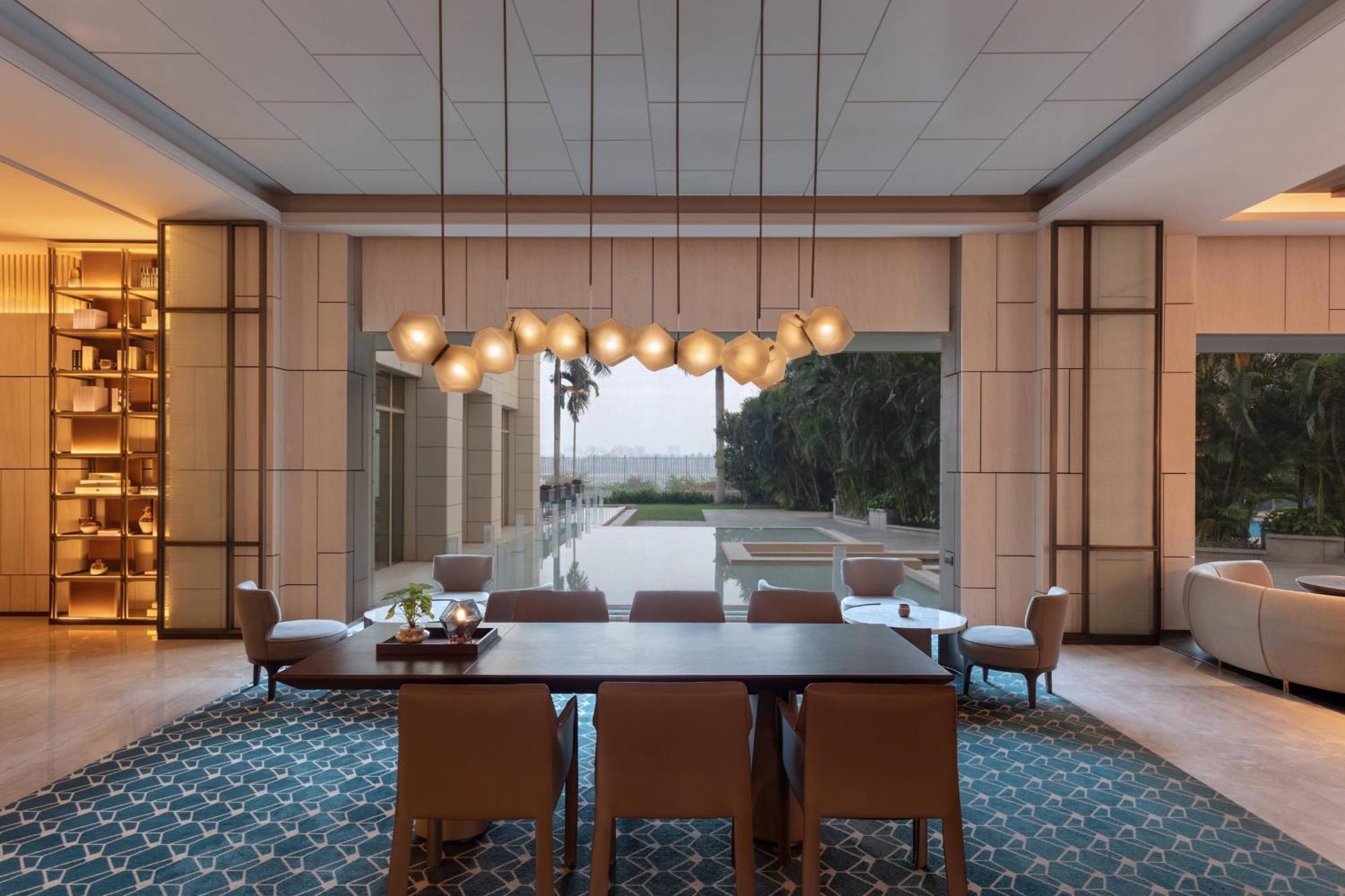 Surat Marriott Hotel Dış mekan fotoğraf