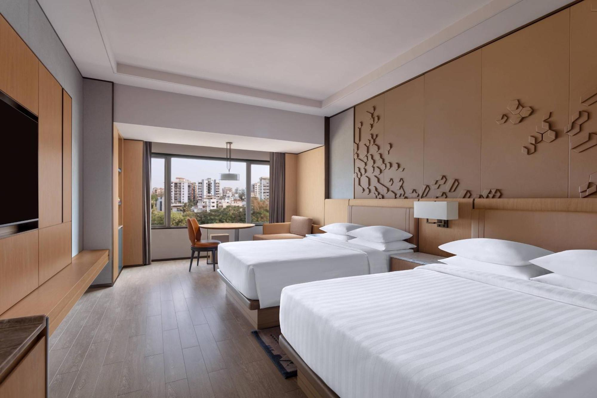 Surat Marriott Hotel Dış mekan fotoğraf