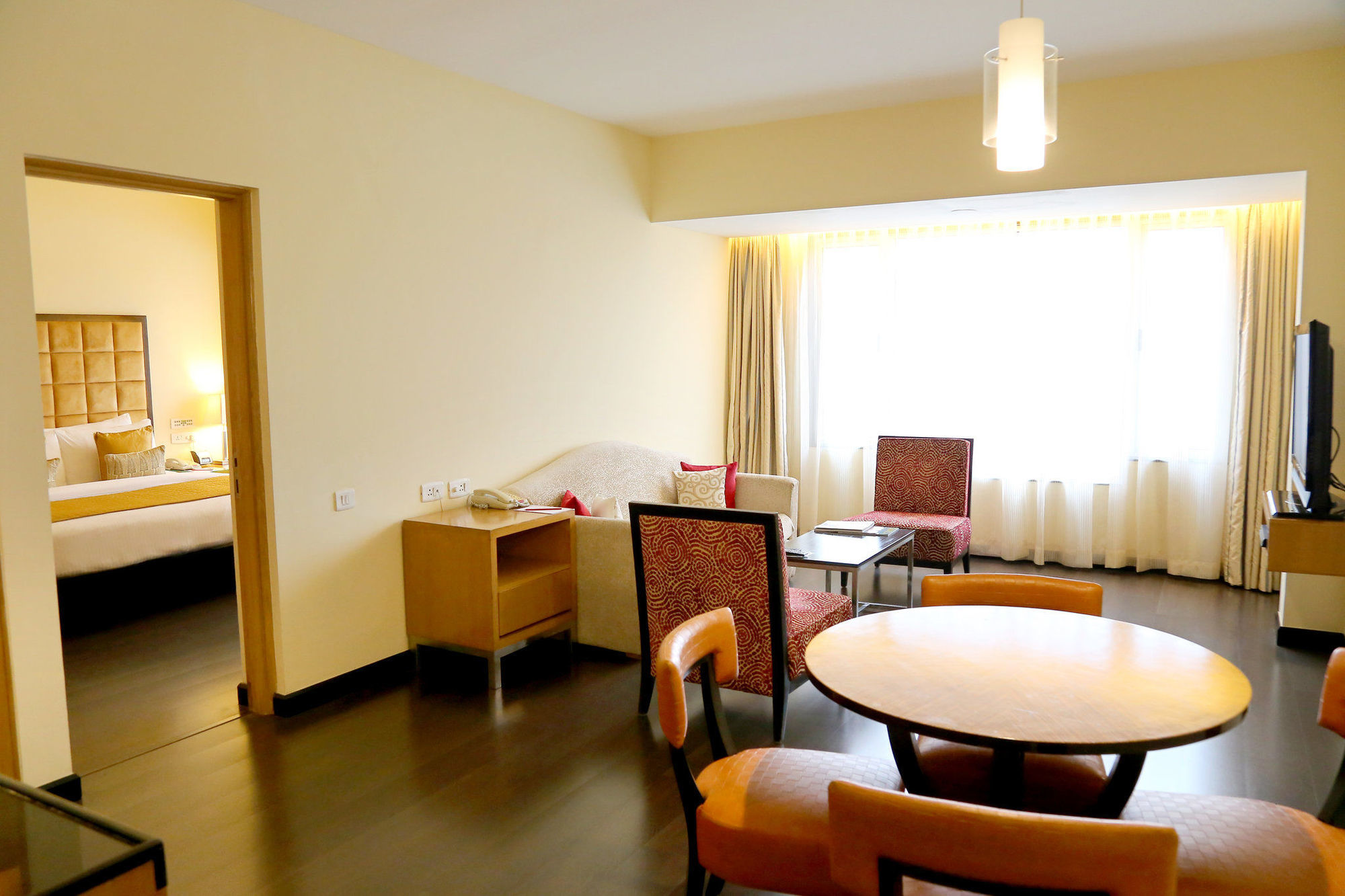 Surat Marriott Hotel Dış mekan fotoğraf