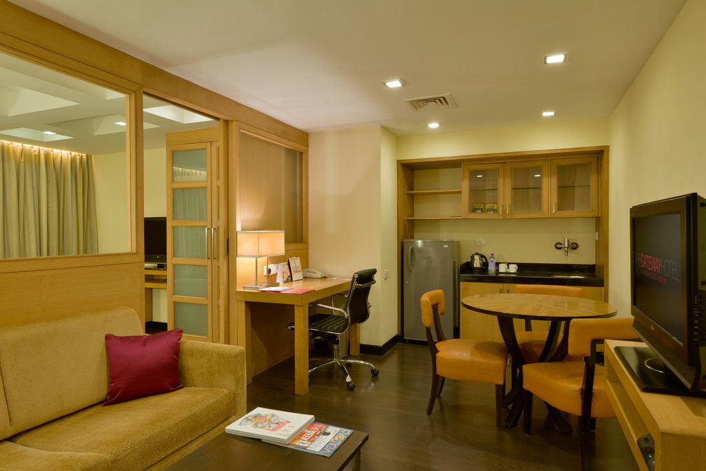 Surat Marriott Hotel Dış mekan fotoğraf