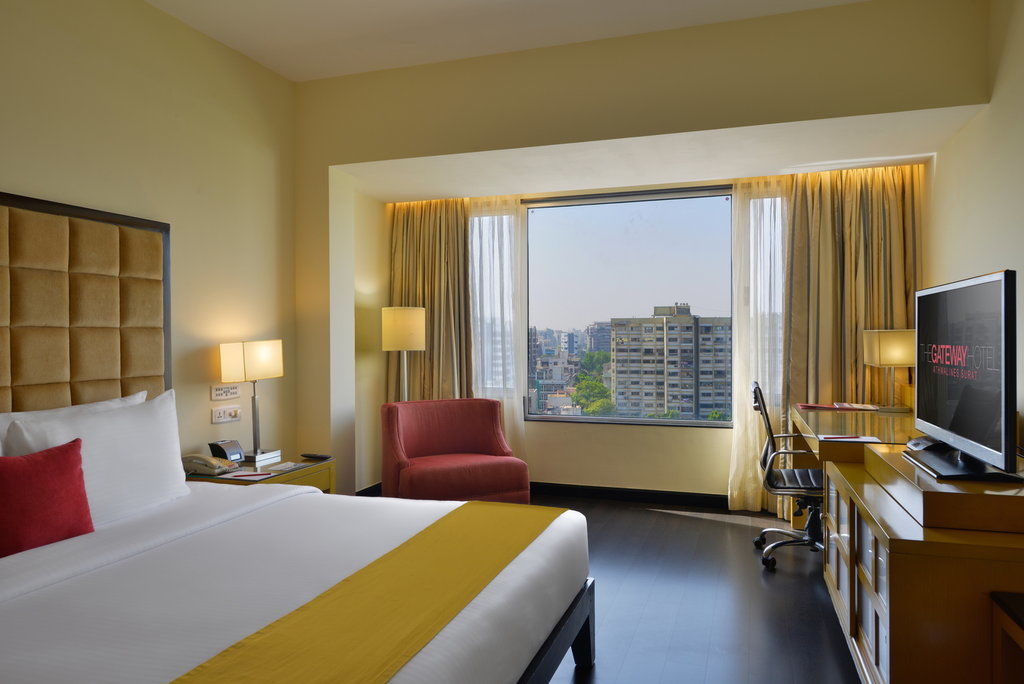 Surat Marriott Hotel Dış mekan fotoğraf