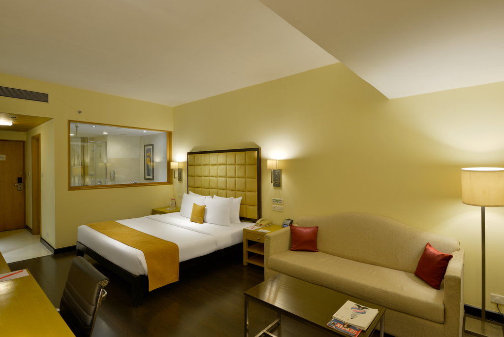 Surat Marriott Hotel Dış mekan fotoğraf